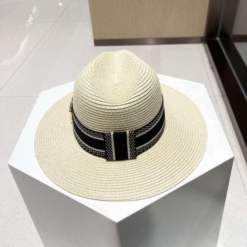 Dior top hat (735)