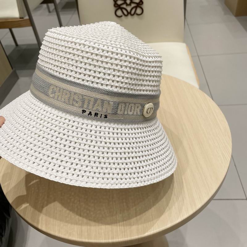 Dior top hat (827)