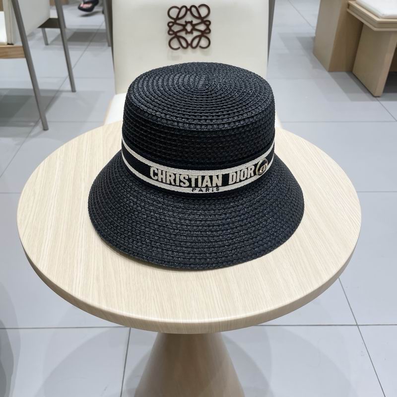 Dior top hat (839)