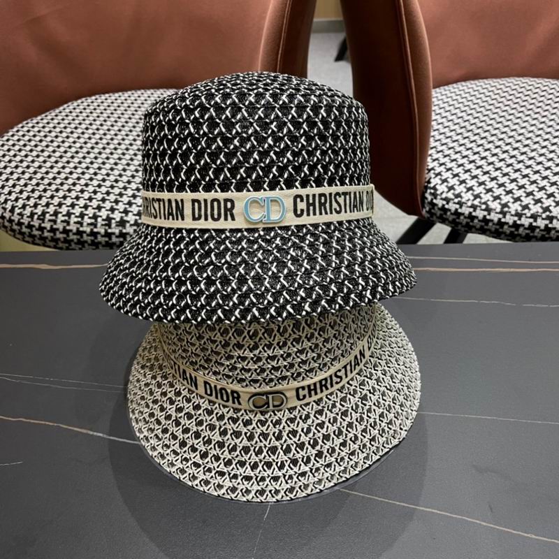 Dior top hat (947)
