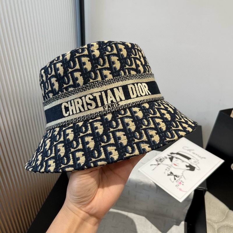 Dior top hat dx (42)