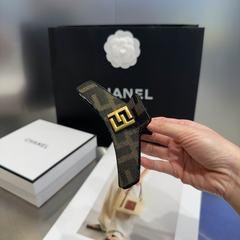 Fendi Hair grab clip hh (5)