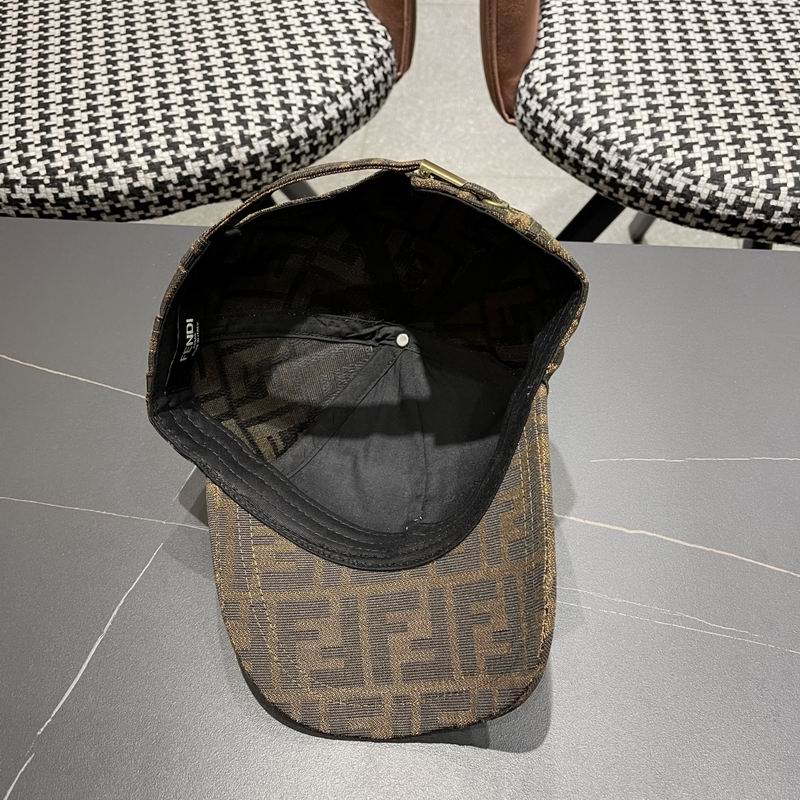 Fendi cap (25)