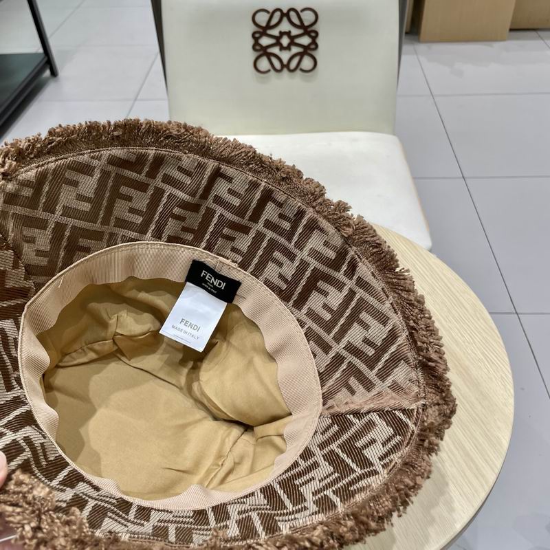 Fendi hat (1)