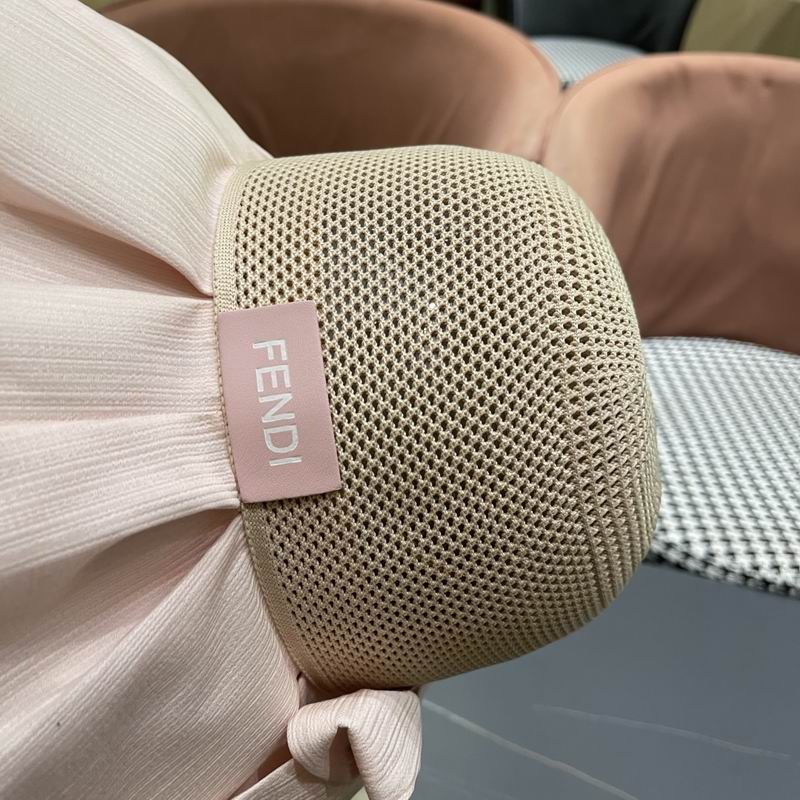 Fendi hat (67)