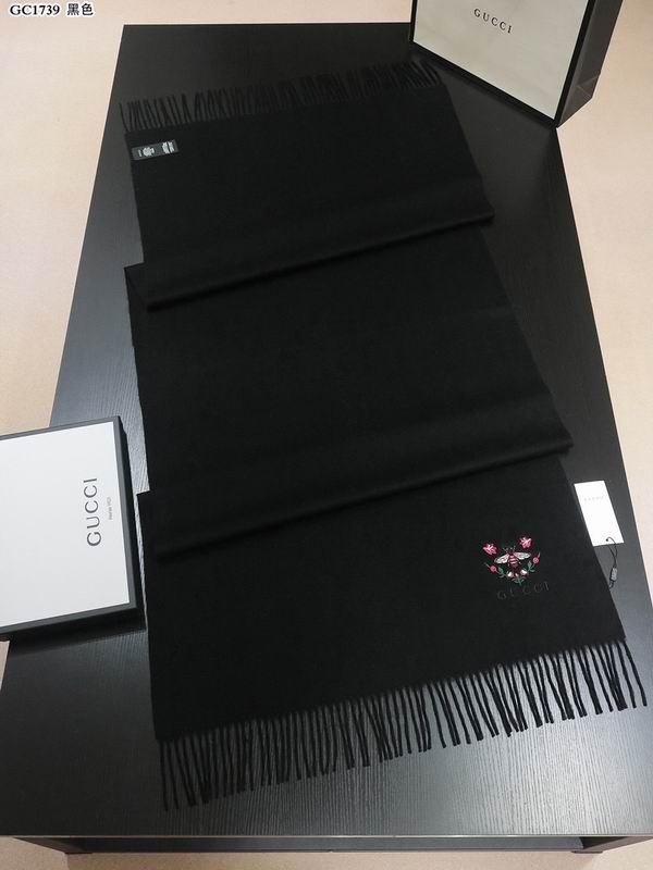 Gucci Scarf 70X200cm E20 (35)