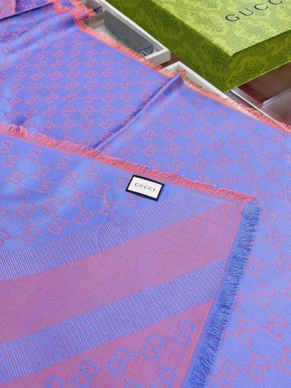 Gucci scarf 140X140cm E02 (38)