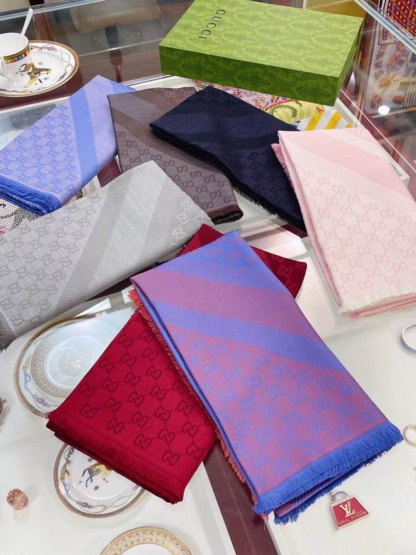 Gucci scarf 140X140cm E02 (4)