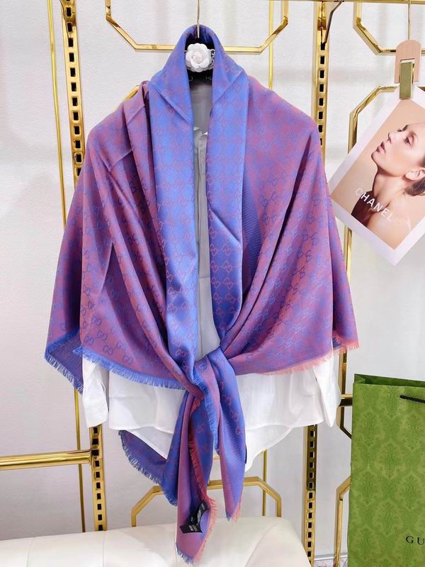Gucci scarf 140X140cm E02 (42)