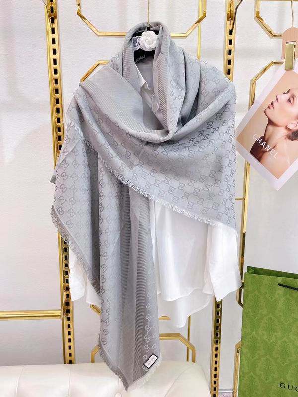 Gucci scarf 140X140cm E02 (49)