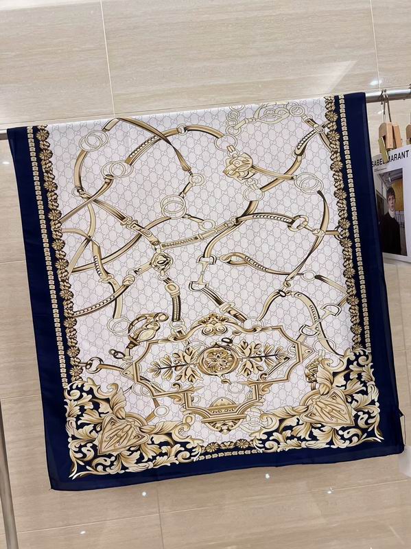 Gucci silk Scarf 90-180cm E16 (1)