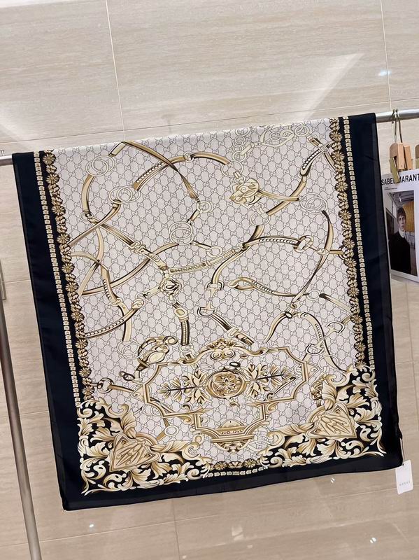 Gucci silk Scarf 90-180cm E16 (2)