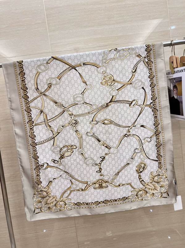 Gucci silk Scarf 90-180cm E16 (3)