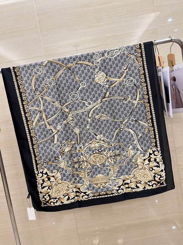 Gucci silk Scarf 90-180cm E16 (4)