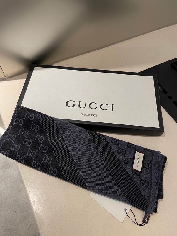Gucci silk scarf 140X140cm E01 (15)