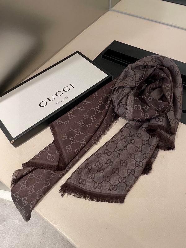 Gucci silk scarf 140X140cm E01 (19)