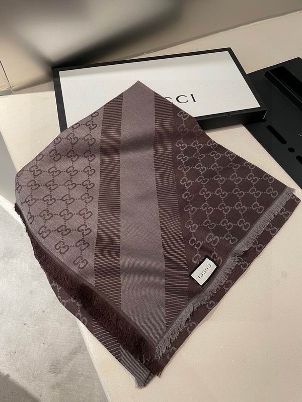 Gucci silk scarf 140X140cm E01 (23)