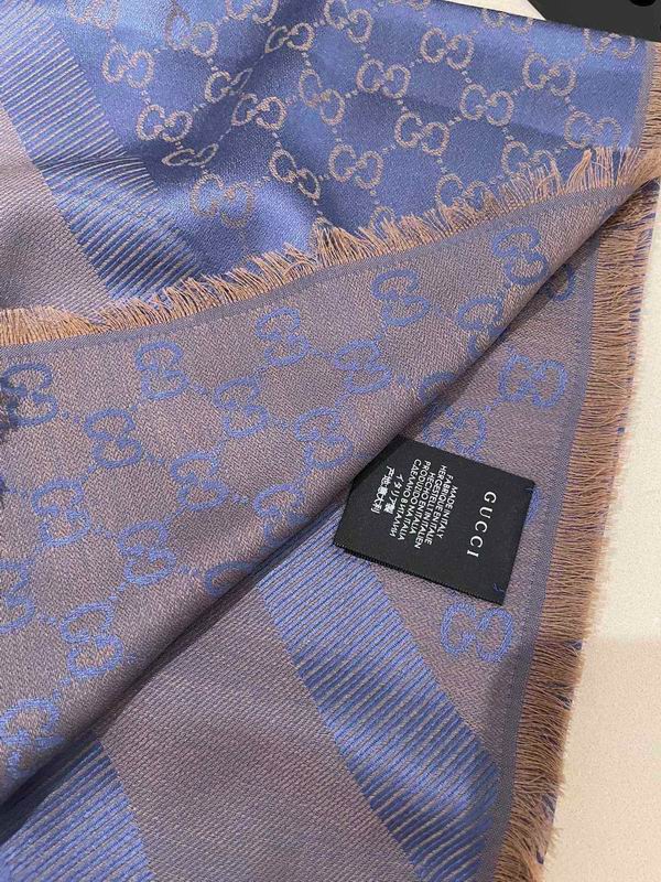 Gucci silk scarf 140X140cm E01 (49)