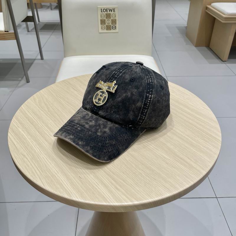 Hermes cap (62)