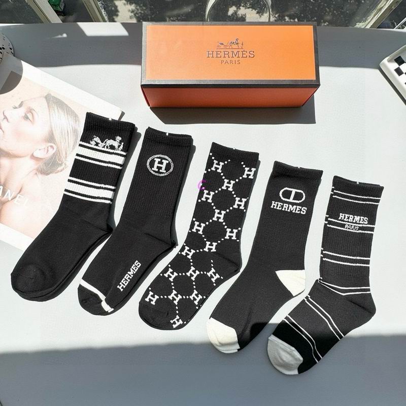 Hermes socks (1)