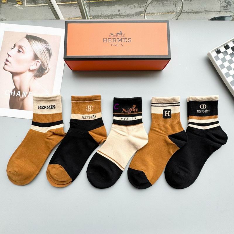 Hermes socks (2)