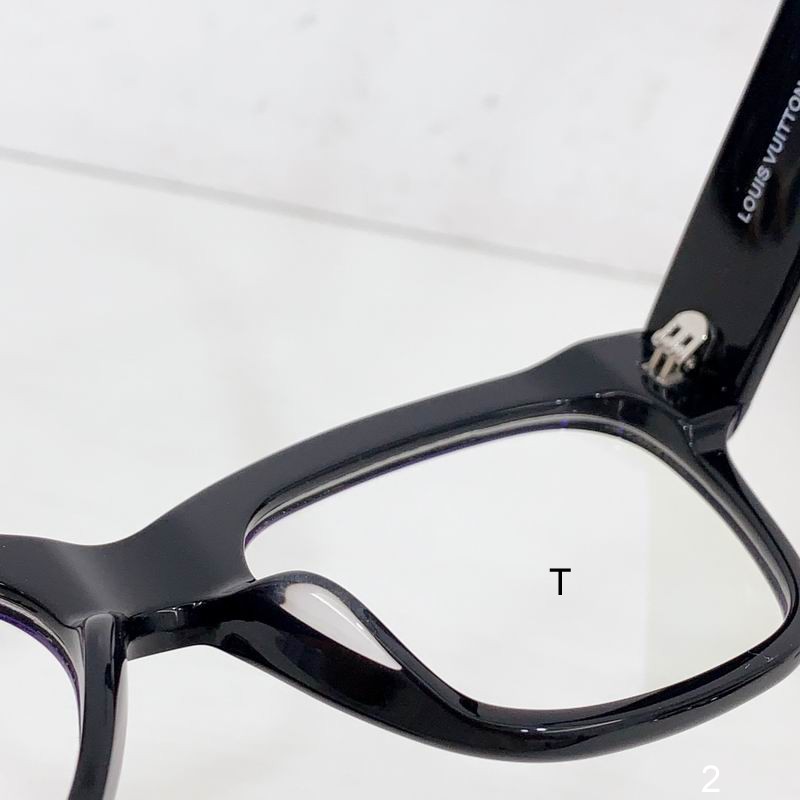 LV 2656U 56 18-145 b06