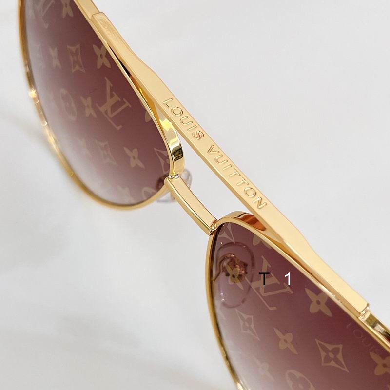 LV Z1795U  64 13-142 b06