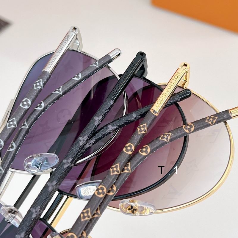 LV Z1795U  64 13-142 b07