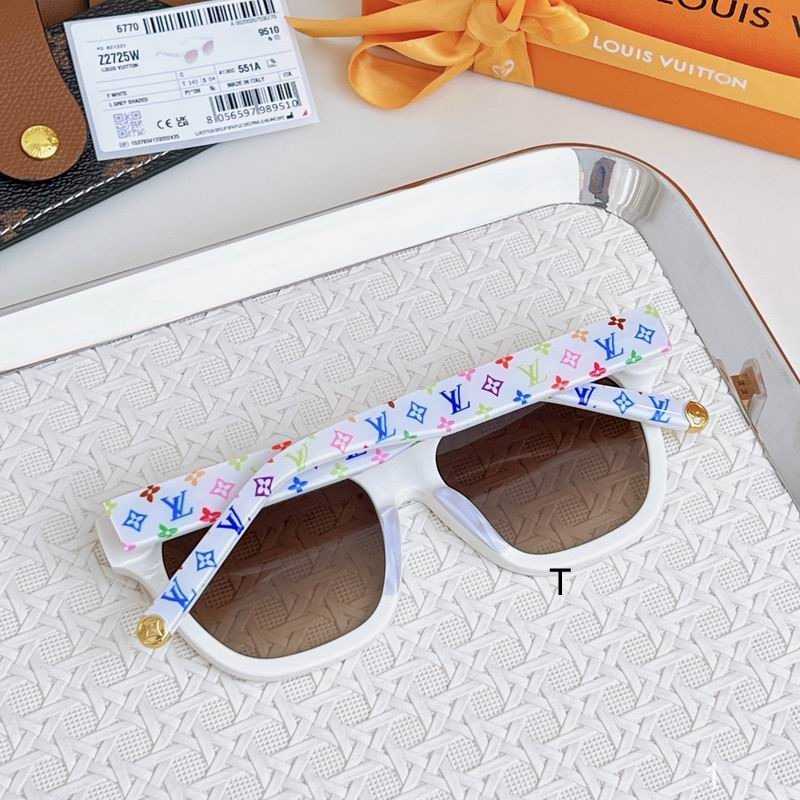 LV Z2725W 54 17-143 A03