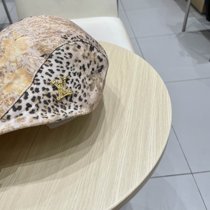 LV beret (6)