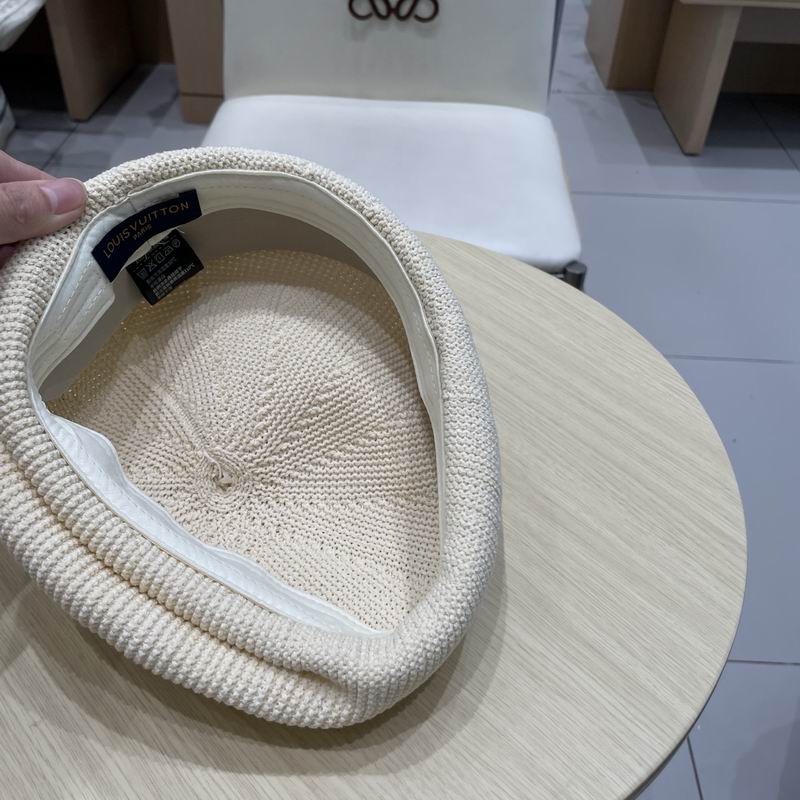 LV beret (9)