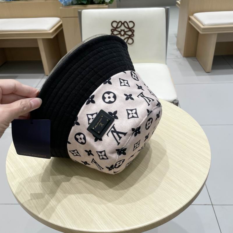 LV hat (106)
