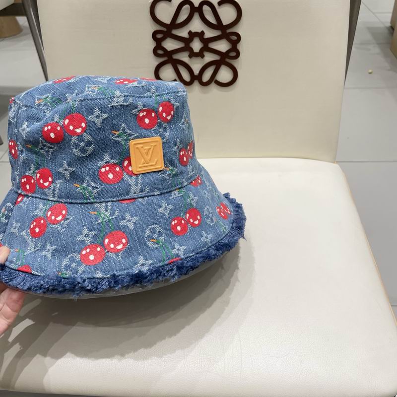 LV hat (117)