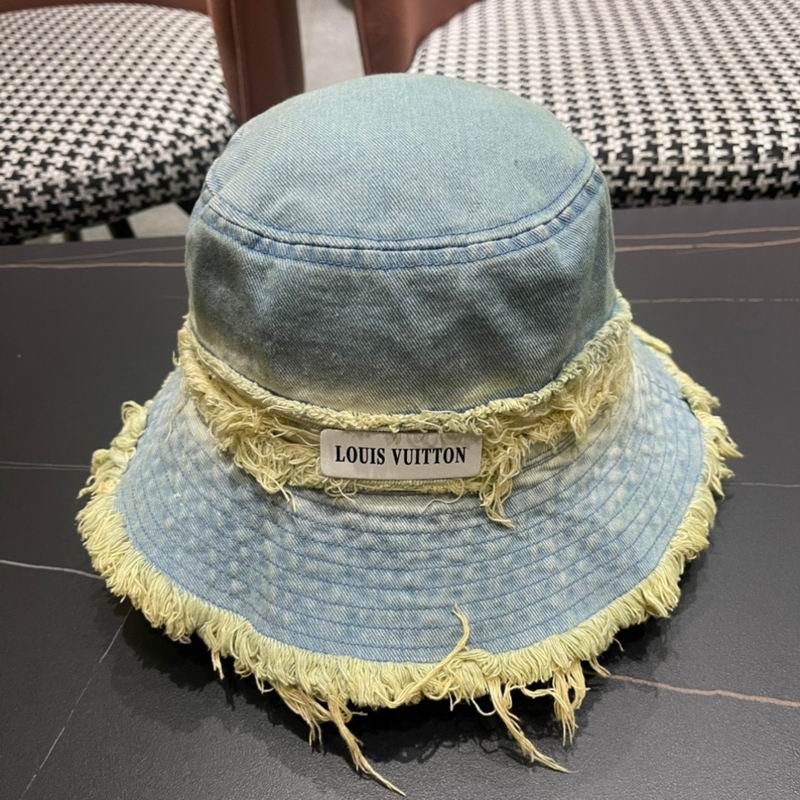 LV hat (130)