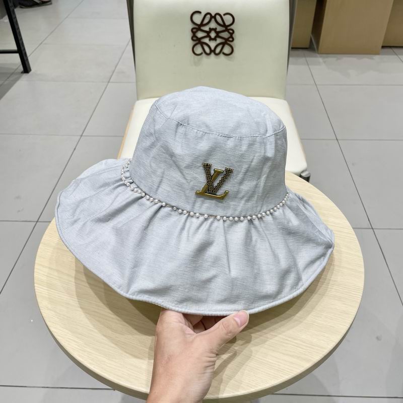 LV hat (140)
