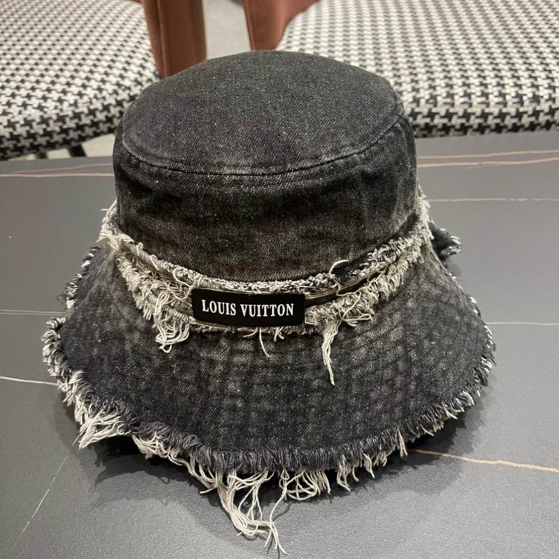 LV hat (141)