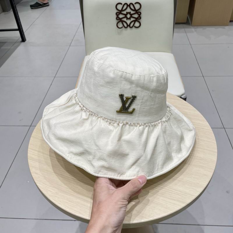 LV hat (149)