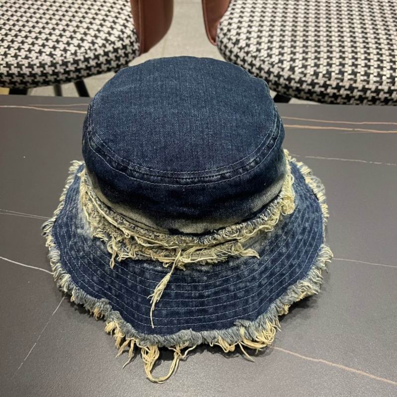LV hat (158)