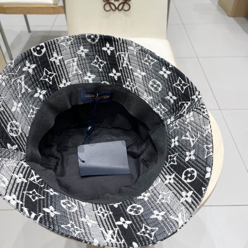 LV hat (174)