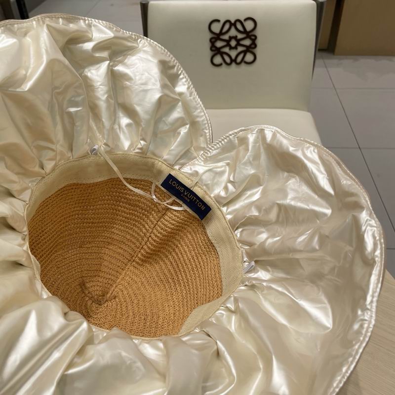 LV hat (183)