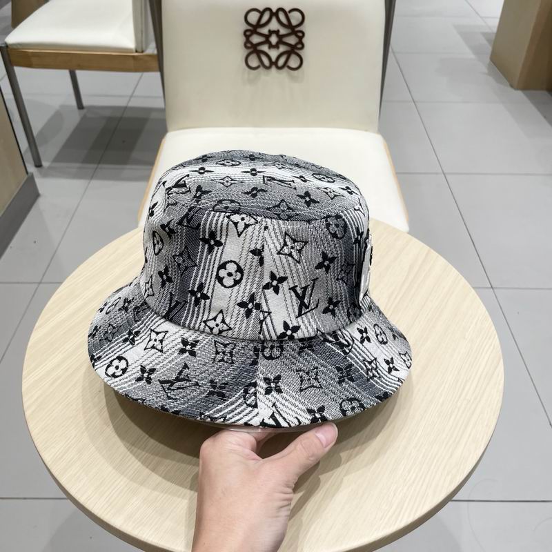 LV hat (193)