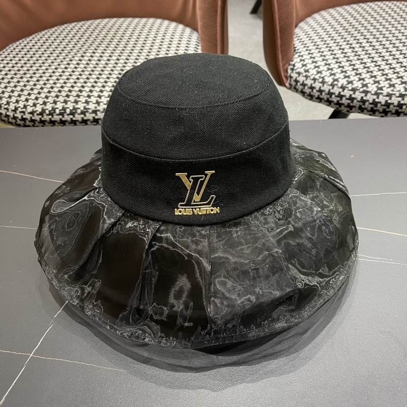 LV hat (196)
