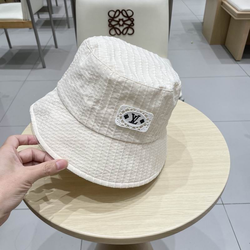 LV hat (202)