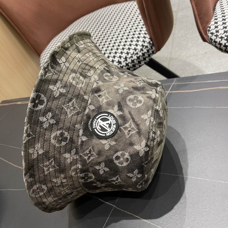 LV hat (221)