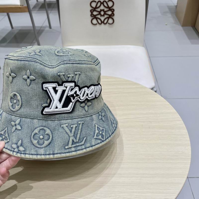 LV hat (237)