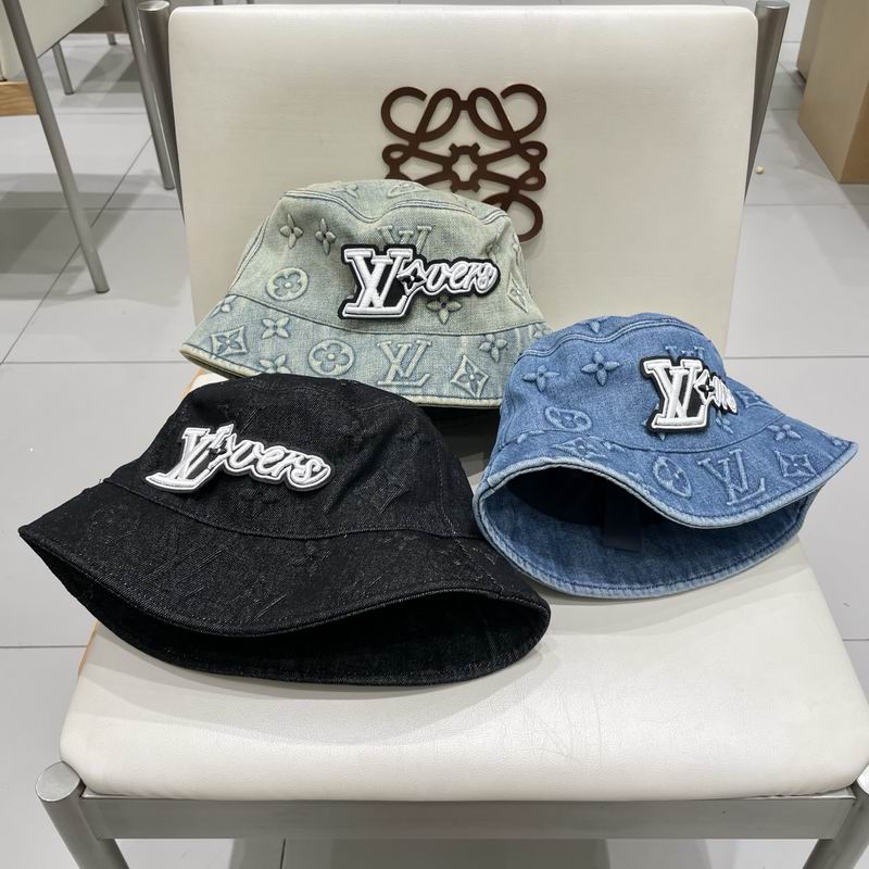 LV hat (240)
