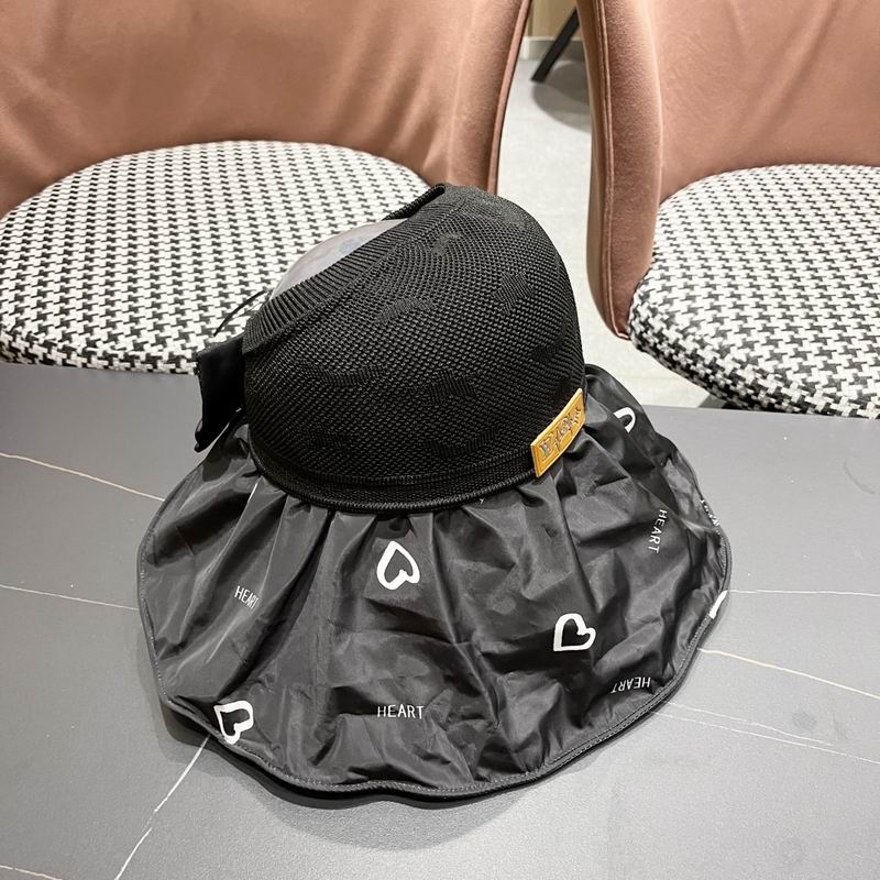 LV hat (246)