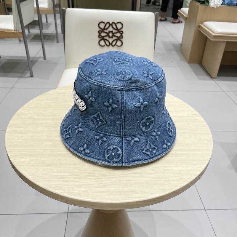 LV hat (252)