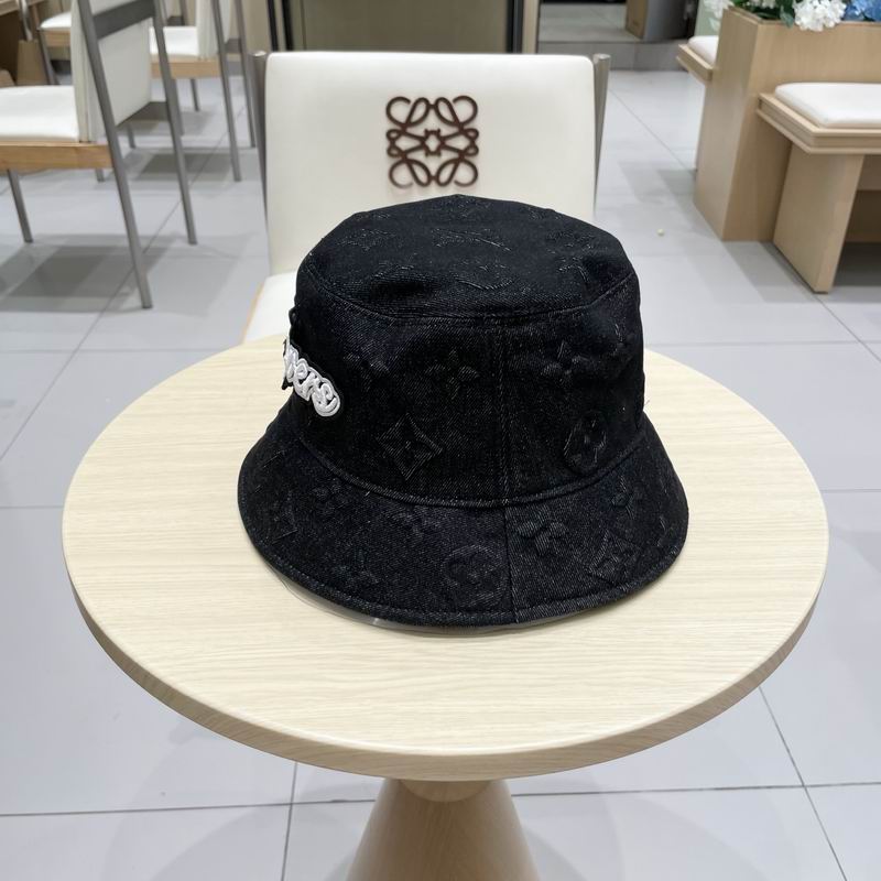LV hat (261)