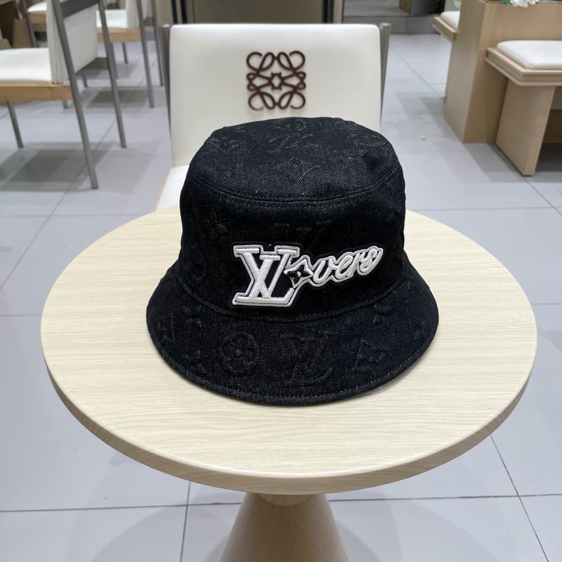 LV hat (262)